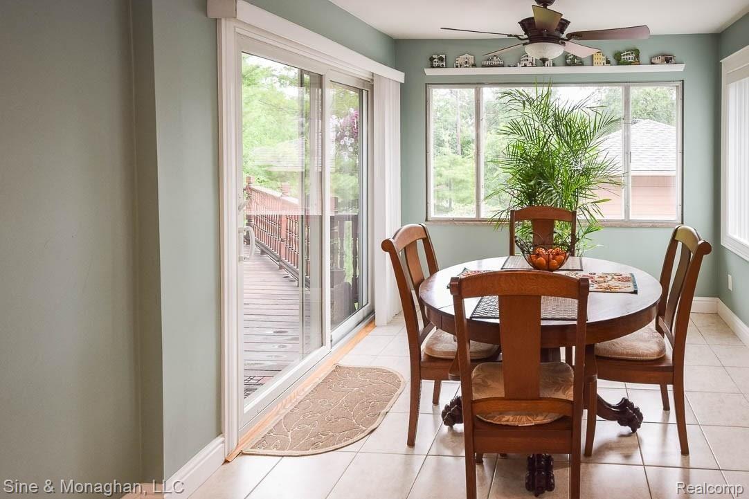 4015 Normandy Road Royal Oak, MI 48073 - Photo 16 of 45 Doorwall to deck