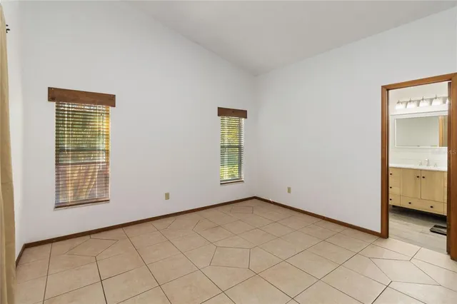 a view of utility room