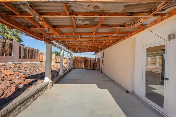 $2,450 | 73853 Playa Vista Drive, Twentynine Palms, CA 92277
