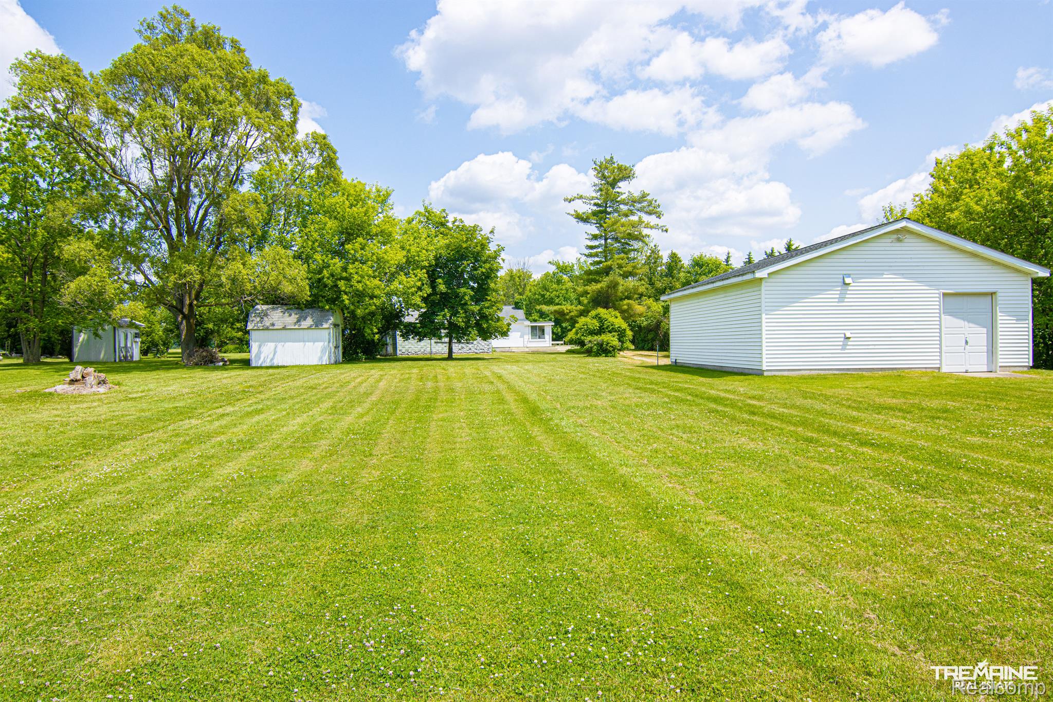 1071 North Nichols Road Flushing, MI 48433 - Photo 19 of 20 Gallery Image 19