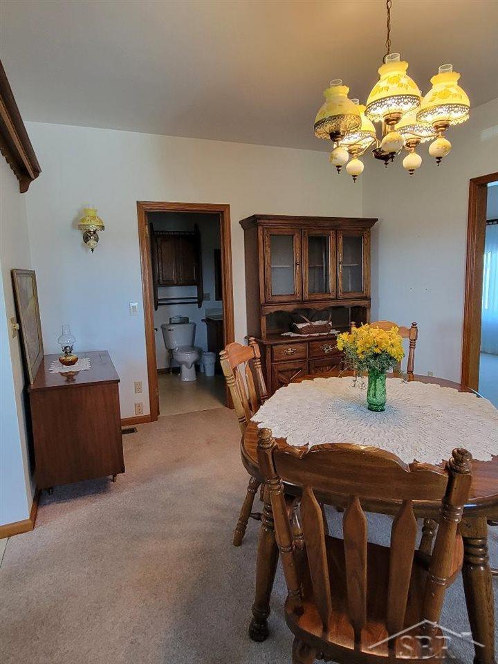 15575 Lakefield Road Hemlock, MI 48626 - Photo 5 of 21 50073122-4.JPG