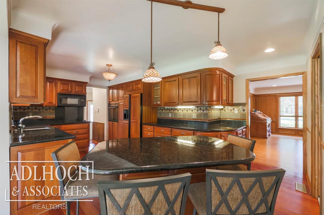 35 Clairview Road Grosse Pointe Shores, MI 48236 - Photo 5 of 29