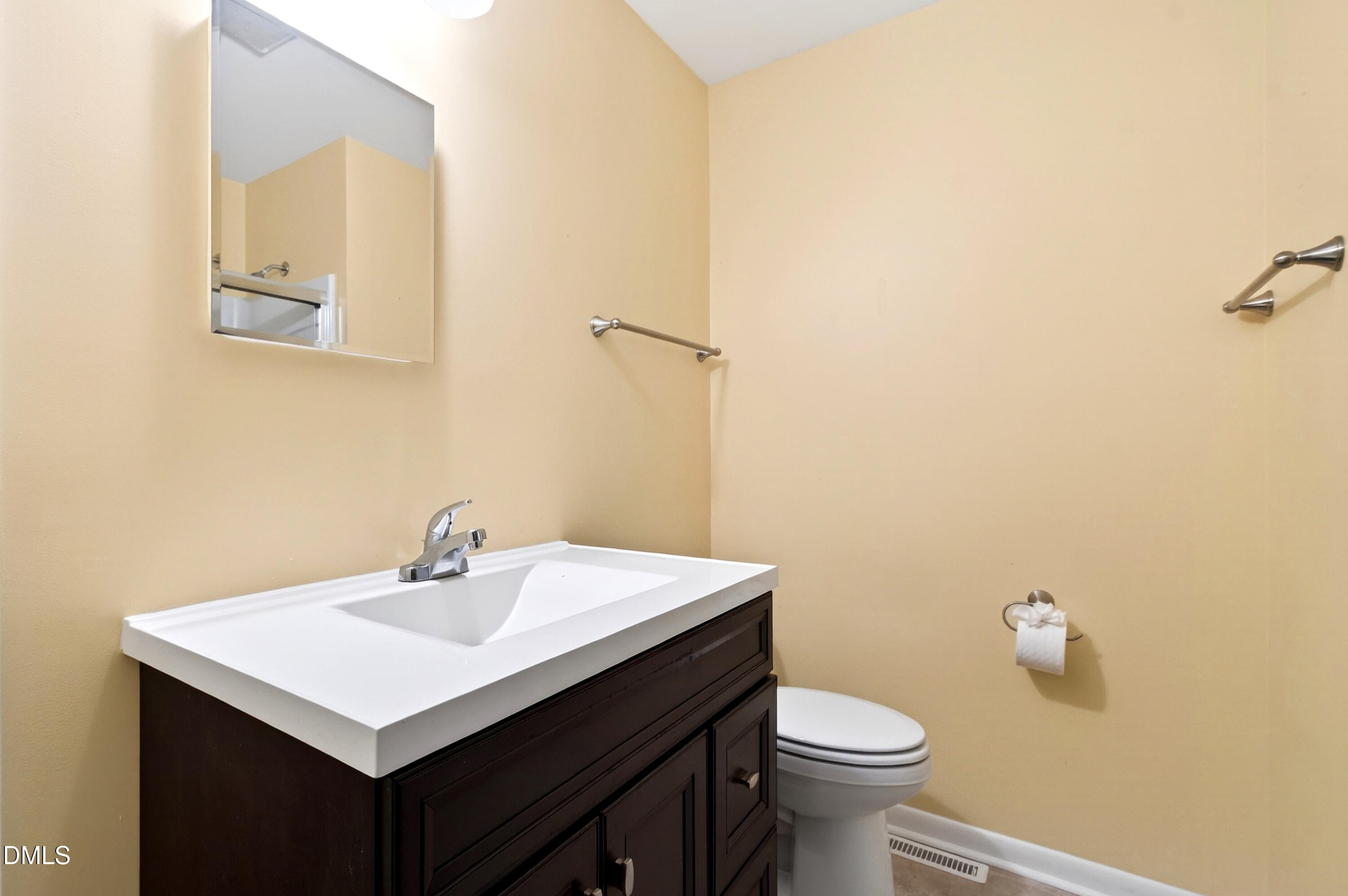 4332 Woodlawn Drive Raleigh, NC 27616 - Photo 26 of 37 26 Woodlawn (32)