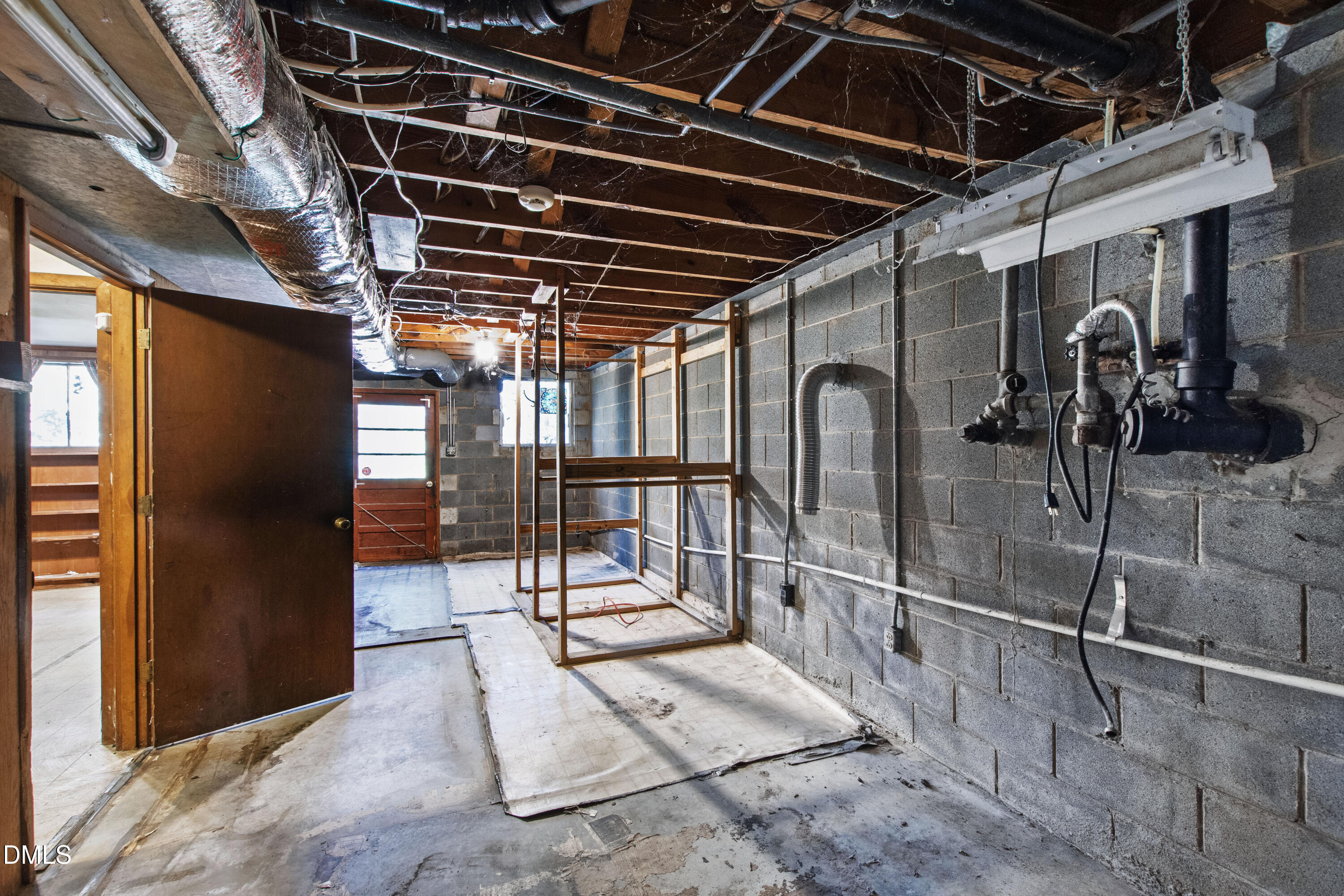 4332 Woodlawn Drive Raleigh, NC 27616 - Photo 37 of 37 35 Woodlawn (38)