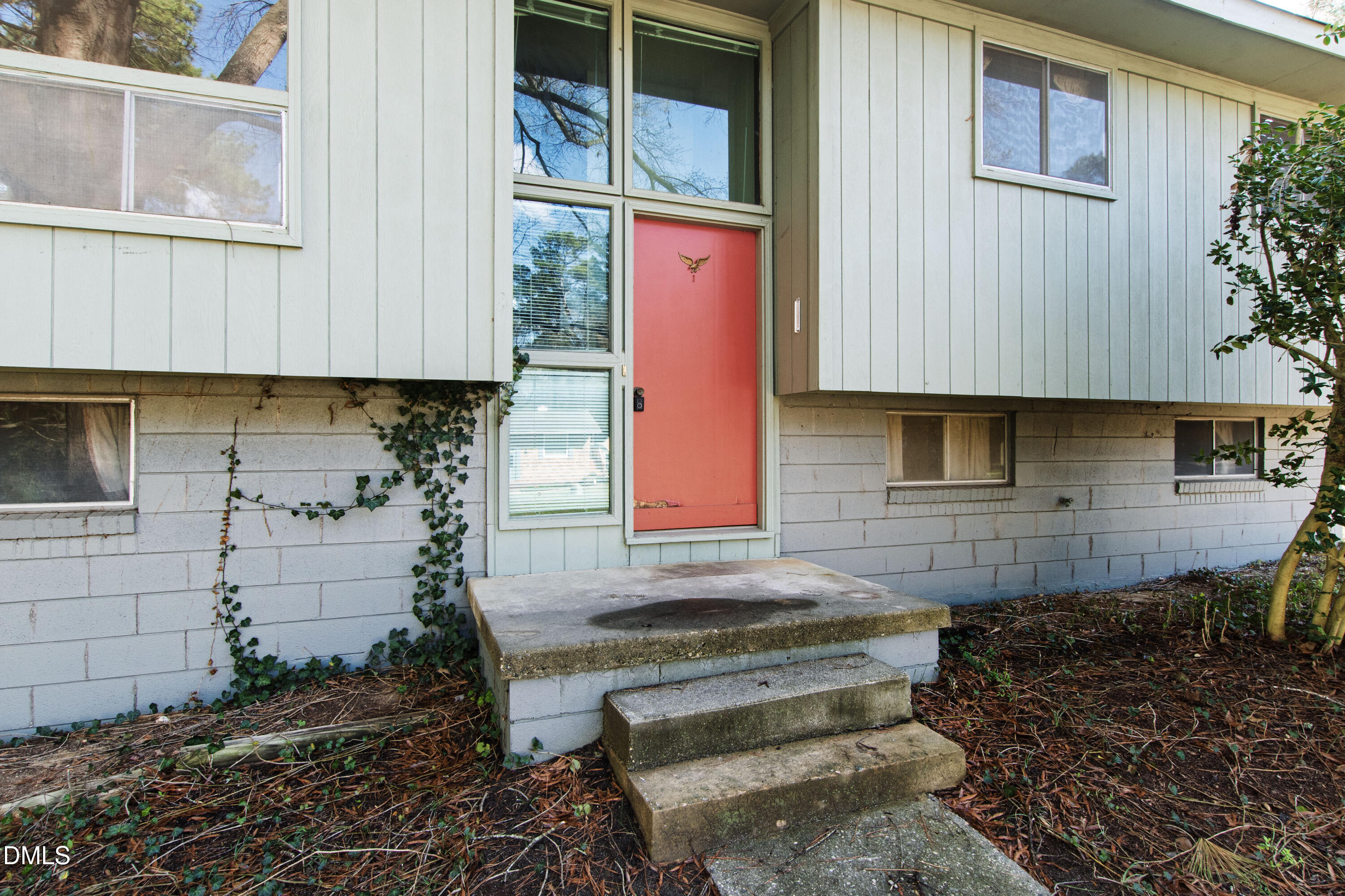 4332 Woodlawn Drive Raleigh, NC 27616 - Photo 6 of 37 6 Woodlawn (1)