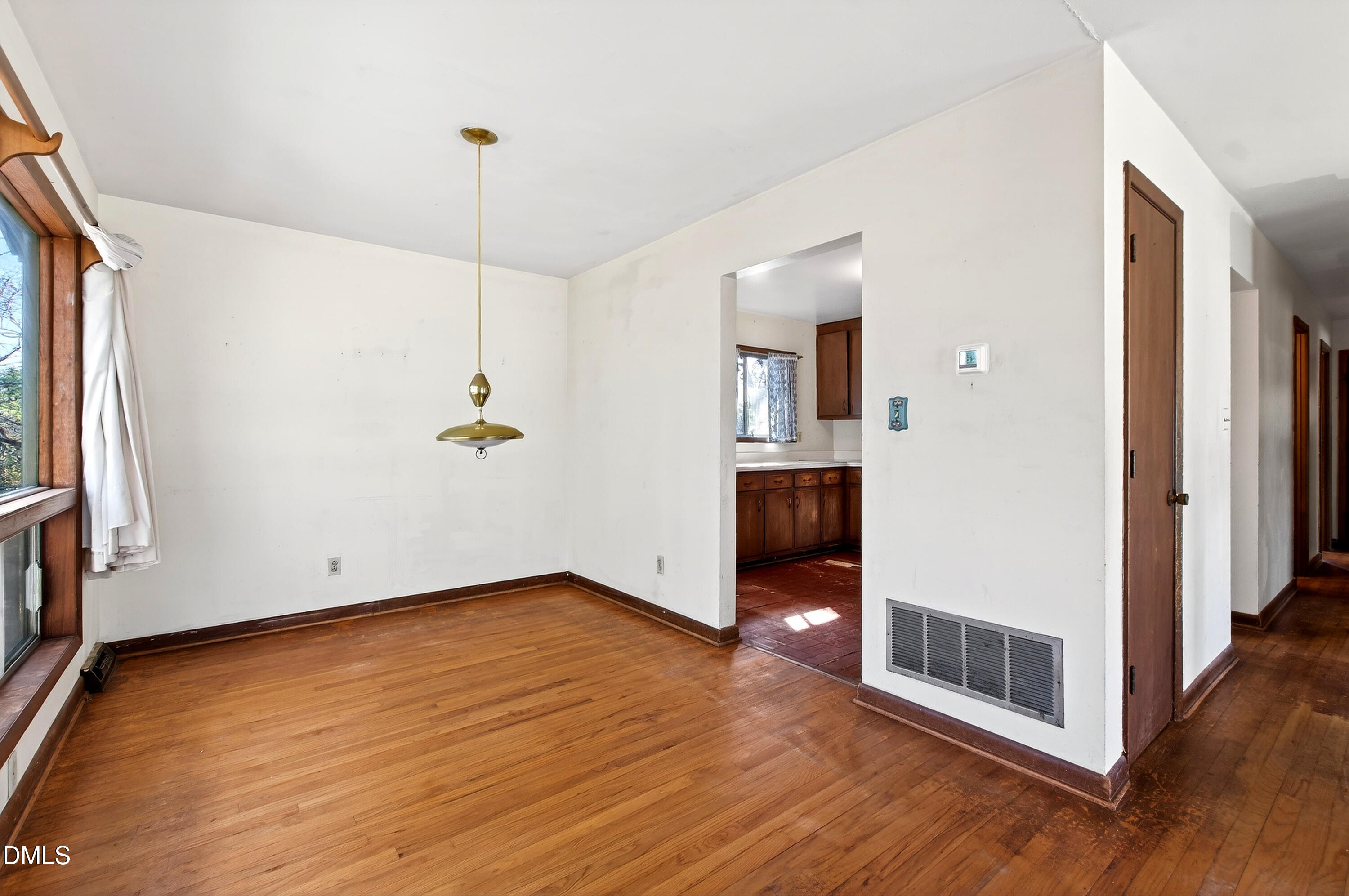 4332 Woodlawn Drive Raleigh, NC 27616 - Photo 10 of 37 10 Woodlawn (16)