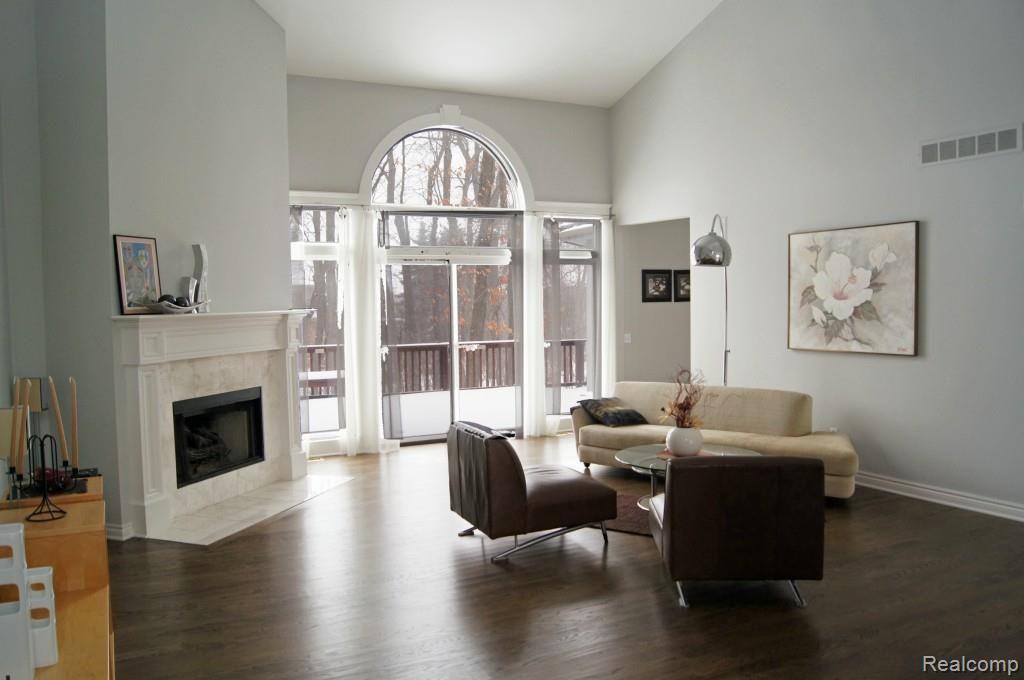 1794 Fox Run Rochester Hills, MI 48306 - Photo 14 of 36