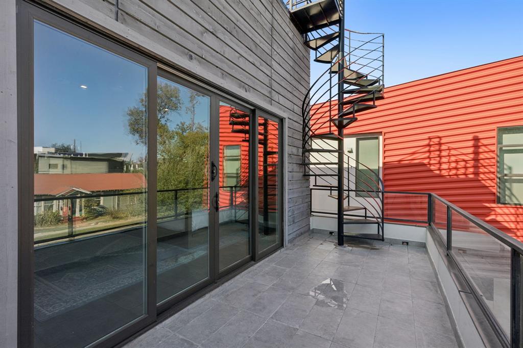 2231 Madera Street Dallas, TX 75206 - Photo 33 of 37 a view of a porch with a bench