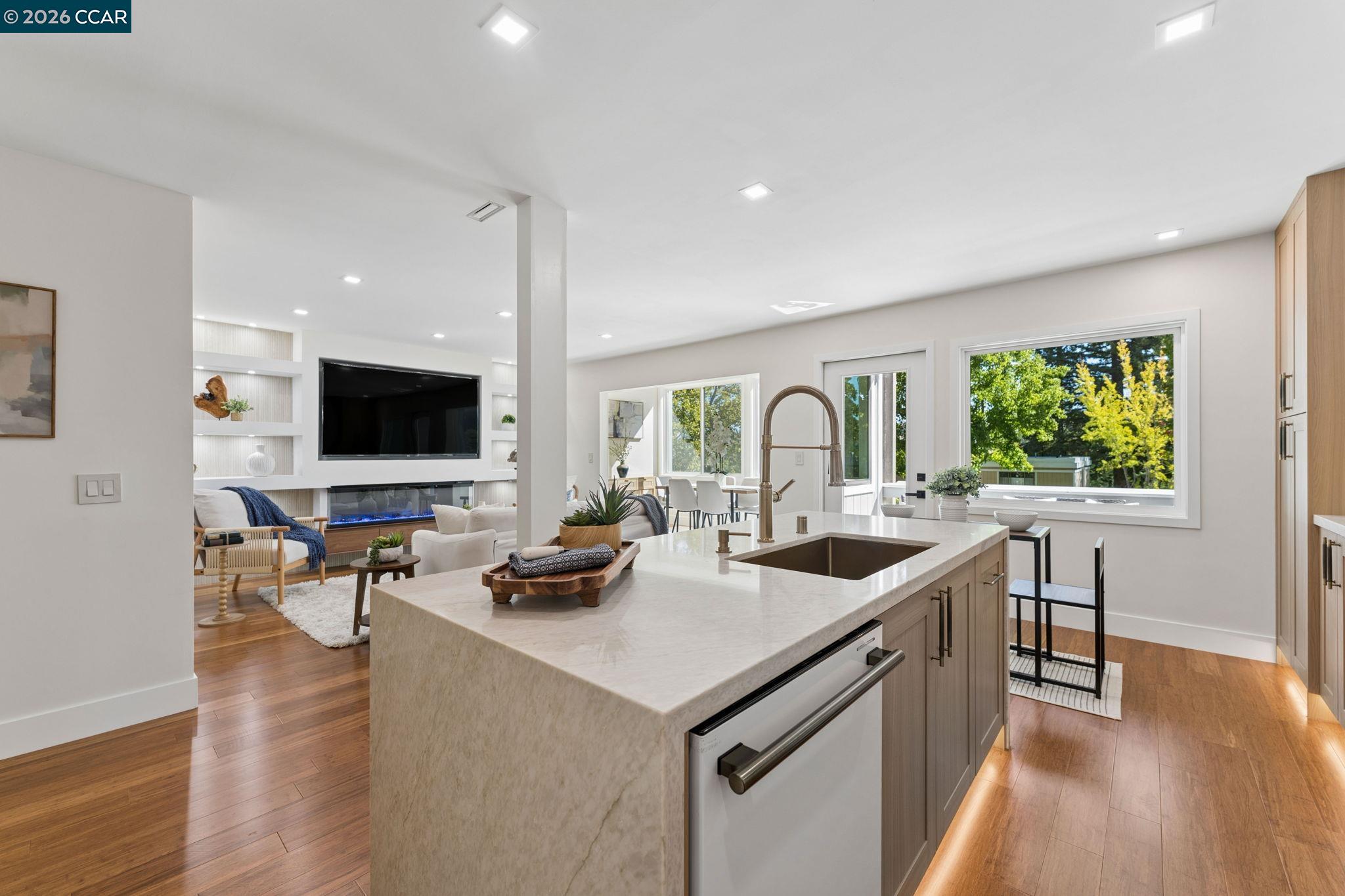 1349 Running Springs Road, Unit 4 Walnut Creek, CA 94595 - Photo 18 of 52 Gallery Image 18