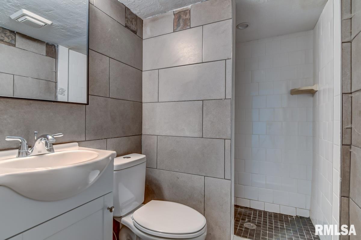 2505 Somerton Road Springfield, IL 62702 - Photo 23 of 28 Gallery Image 23