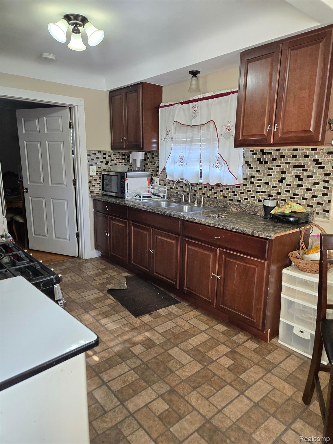 18800 East 10 Mile Road Eastpointe, MI 48021 - Photo 25 of 28 Gallery Image 25
