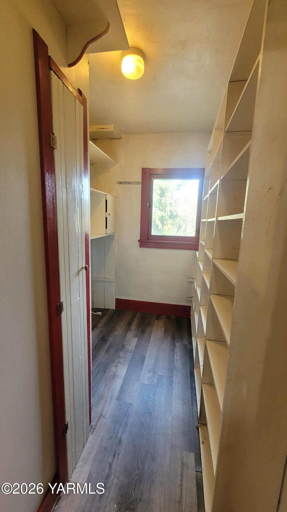 2311 River Road Yakima, WA 98902 - Photo 11 of 20 Pantry Laundry