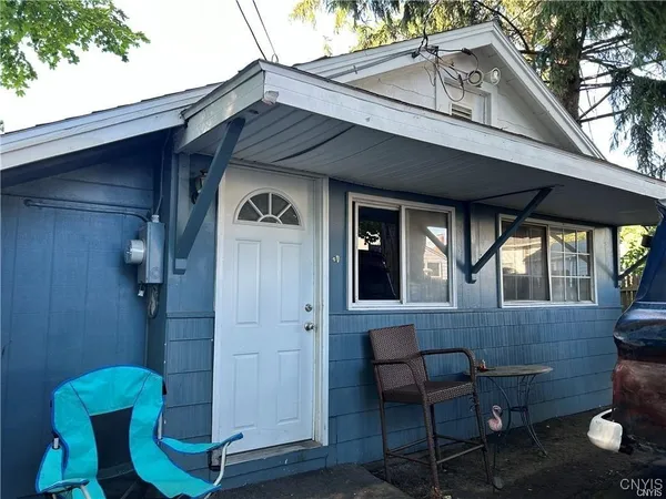 $259,900 | 106 Garden City Drive, Salina, NY 13211