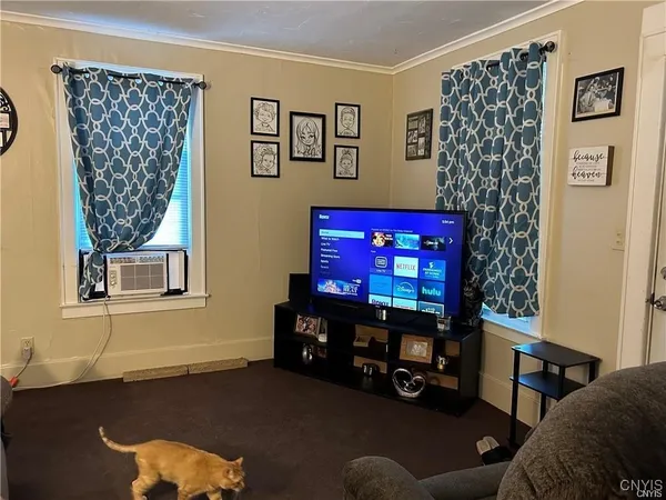 $259,900 | 106 Garden City Drive, Salina, NY 13211