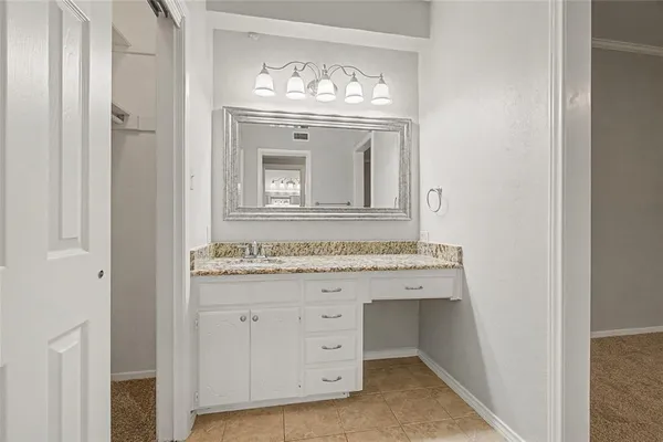 $2,595 | 3200 Hickory Court, Bedford, TX 76021