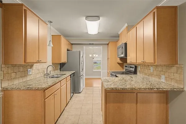 $2,595 | 3200 Hickory Court, Bedford, TX 76021