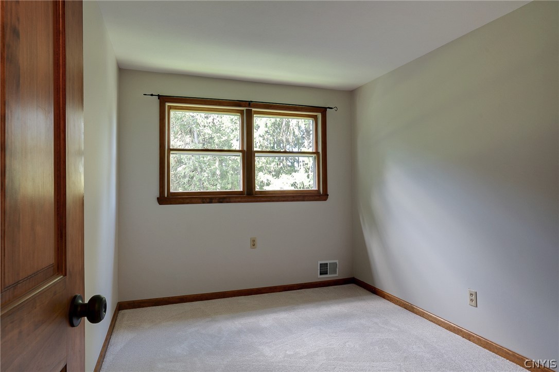 4475 Pompey Center Road Manlius, NY 13104 - Photo 36 of 50 Bedroom