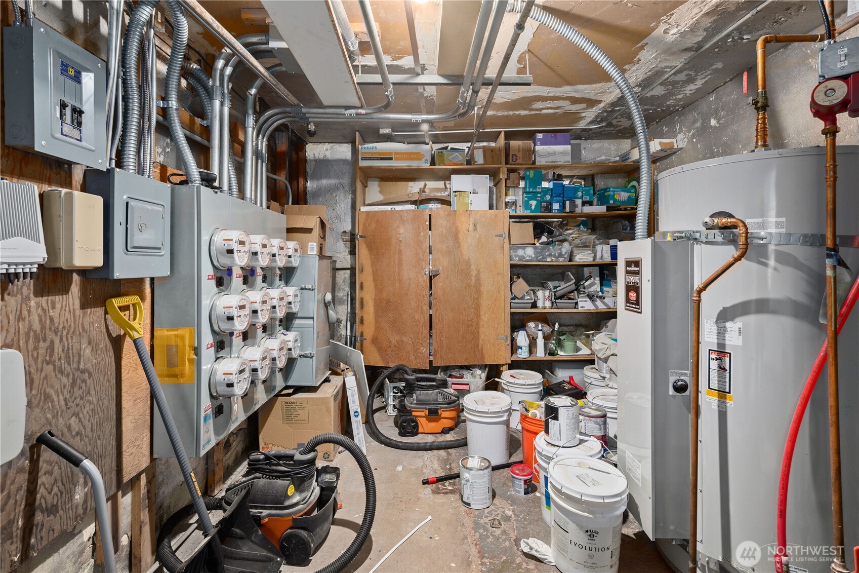 741 Federal Avenue East Seattle, WA 98102 - Photo 14 of 21 a view of storage and utility room