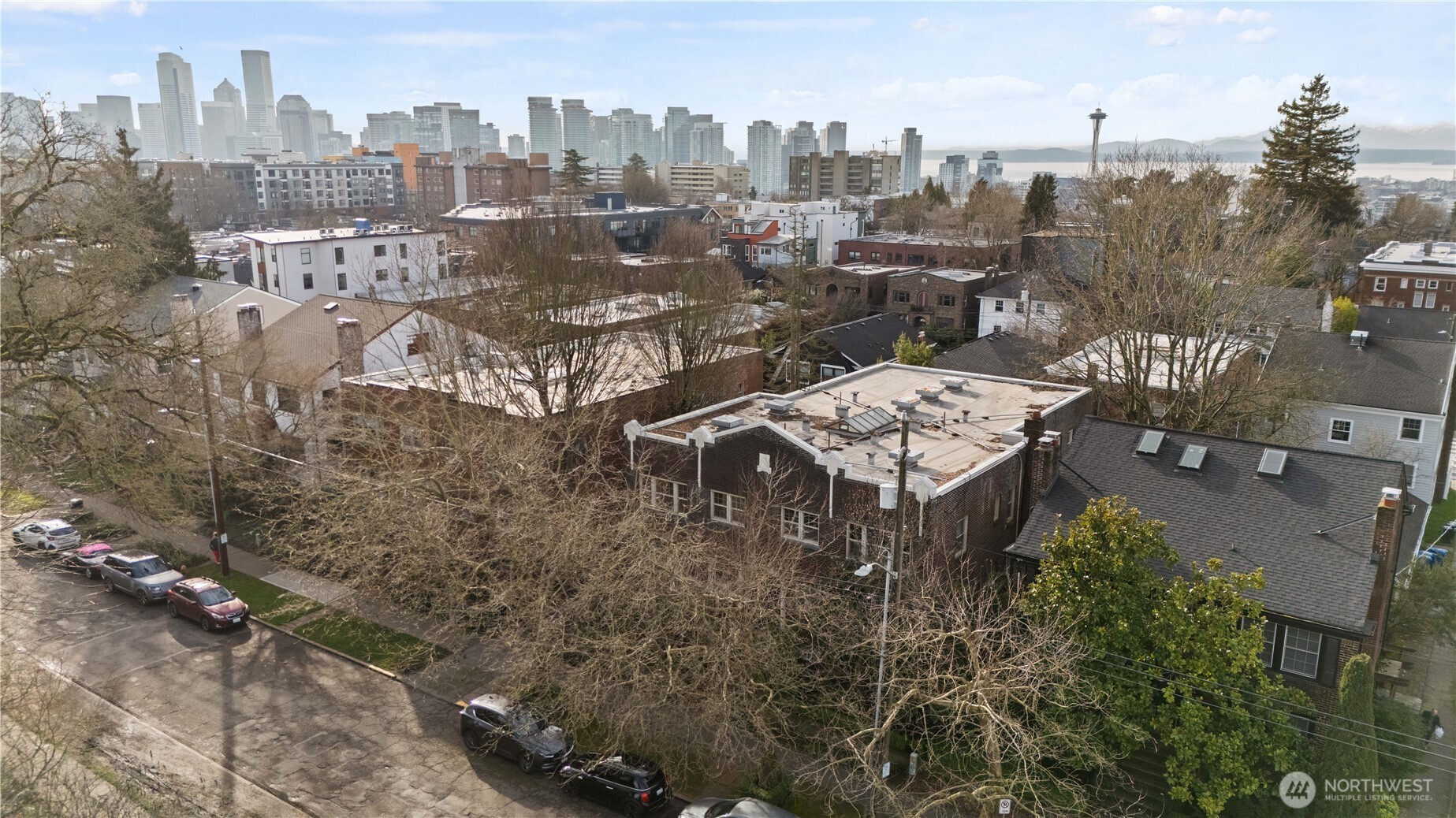 741 Federal Avenue East Seattle, WA 98102 - Photo 19 of 21 a view of a city