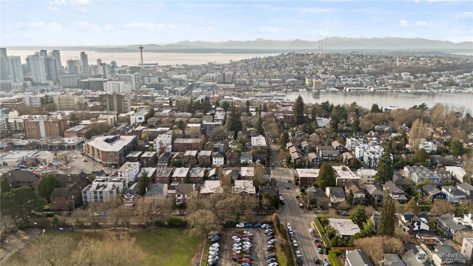 741 Federal Avenue East Seattle, WA 98102 - Photo 21 of 21 a view of a city
