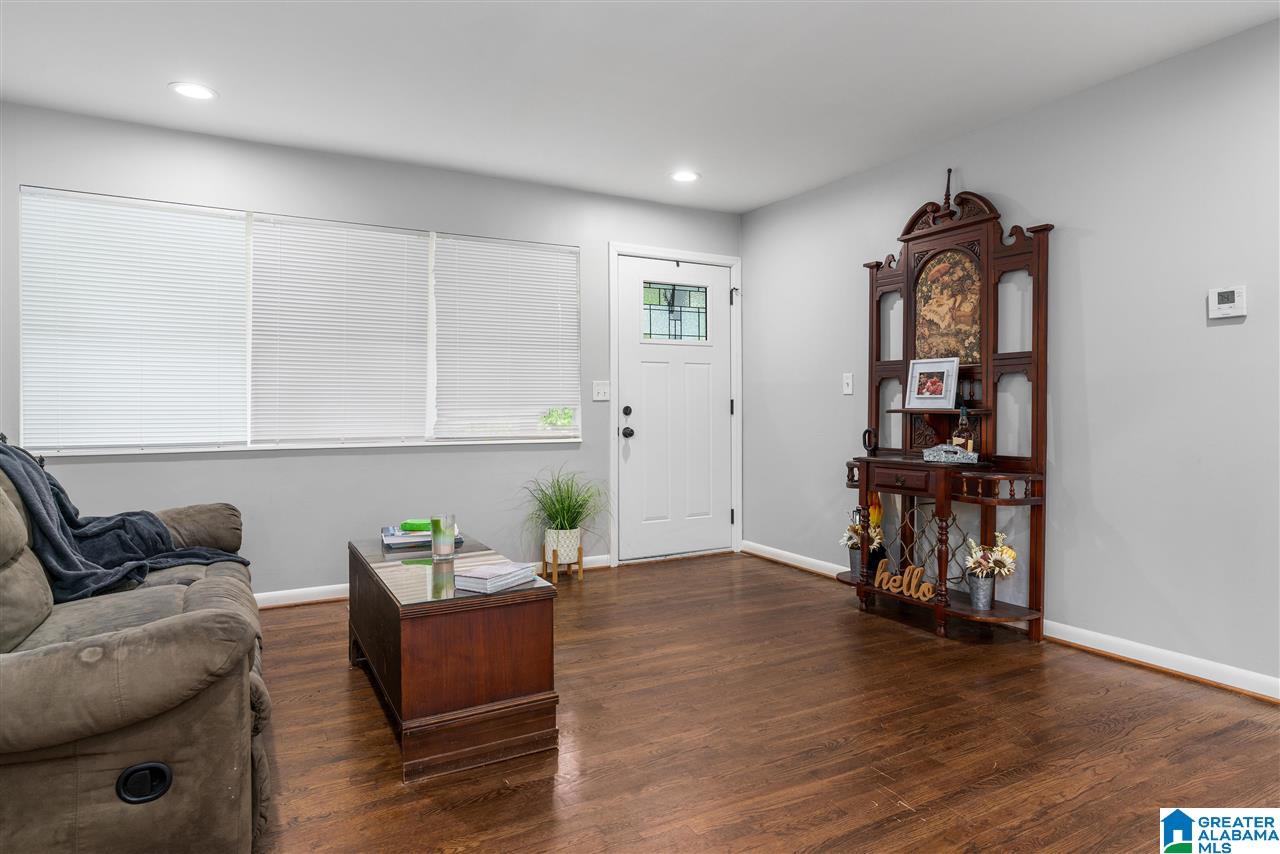 212 7th Avenue Pleasant Grove, AL 35127 - Photo 4 of 18