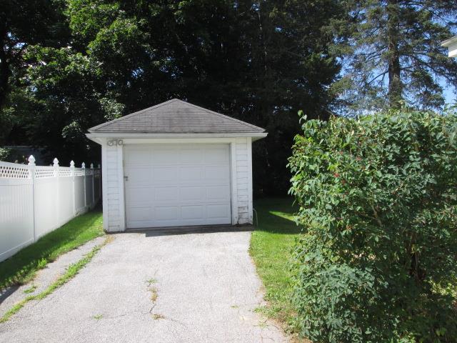 101 Royal Road Bangor, ME 04401 - Photo 10 of 15 garage