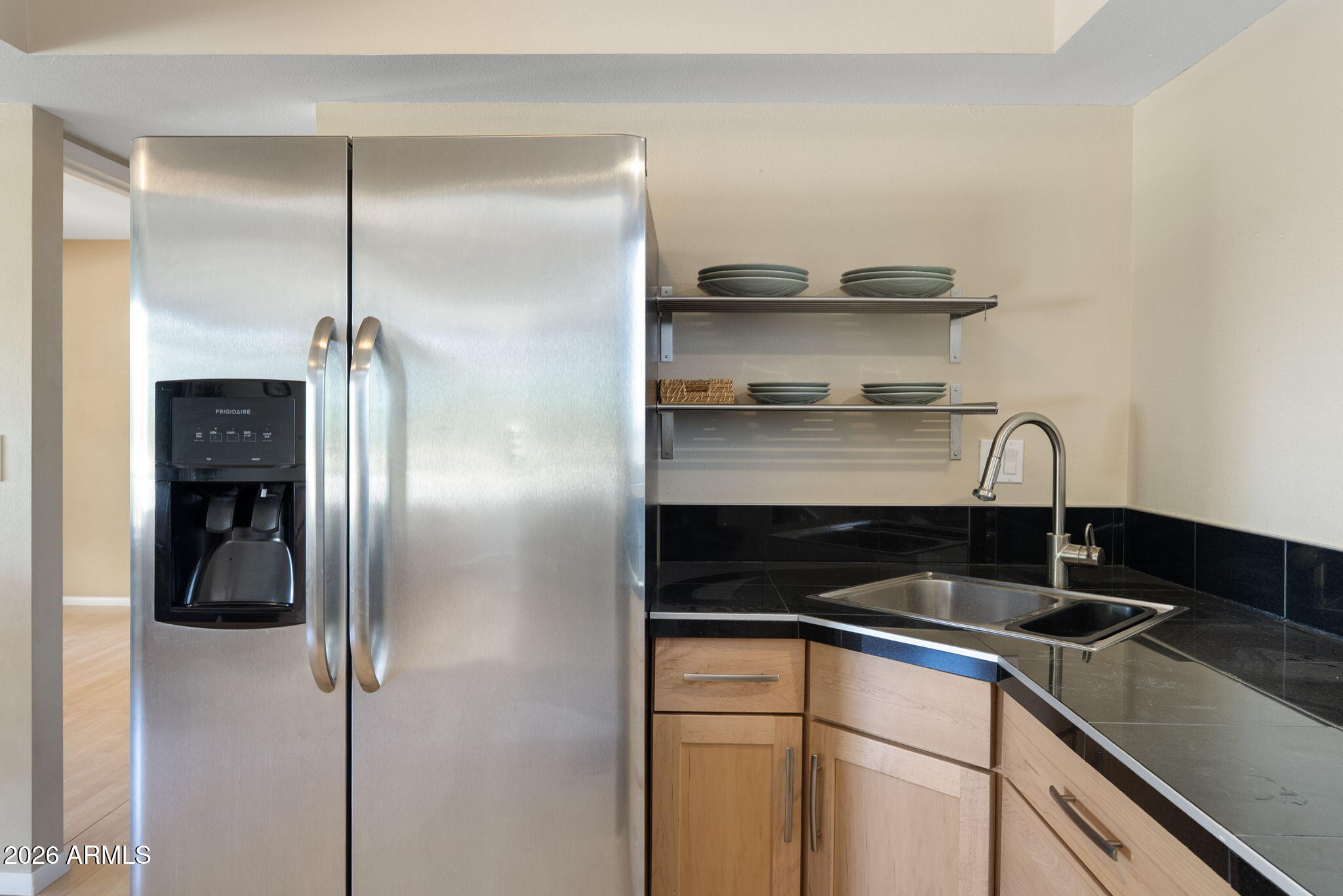 725 South Power Road, Unit 217 Mesa, AZ 85206 - Photo 11 of 33 Kitchen