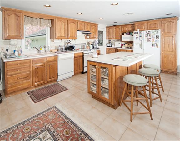 18 Legion Street Canton, MA 02021 - Photo 8 of 20 Gallery Image 8
