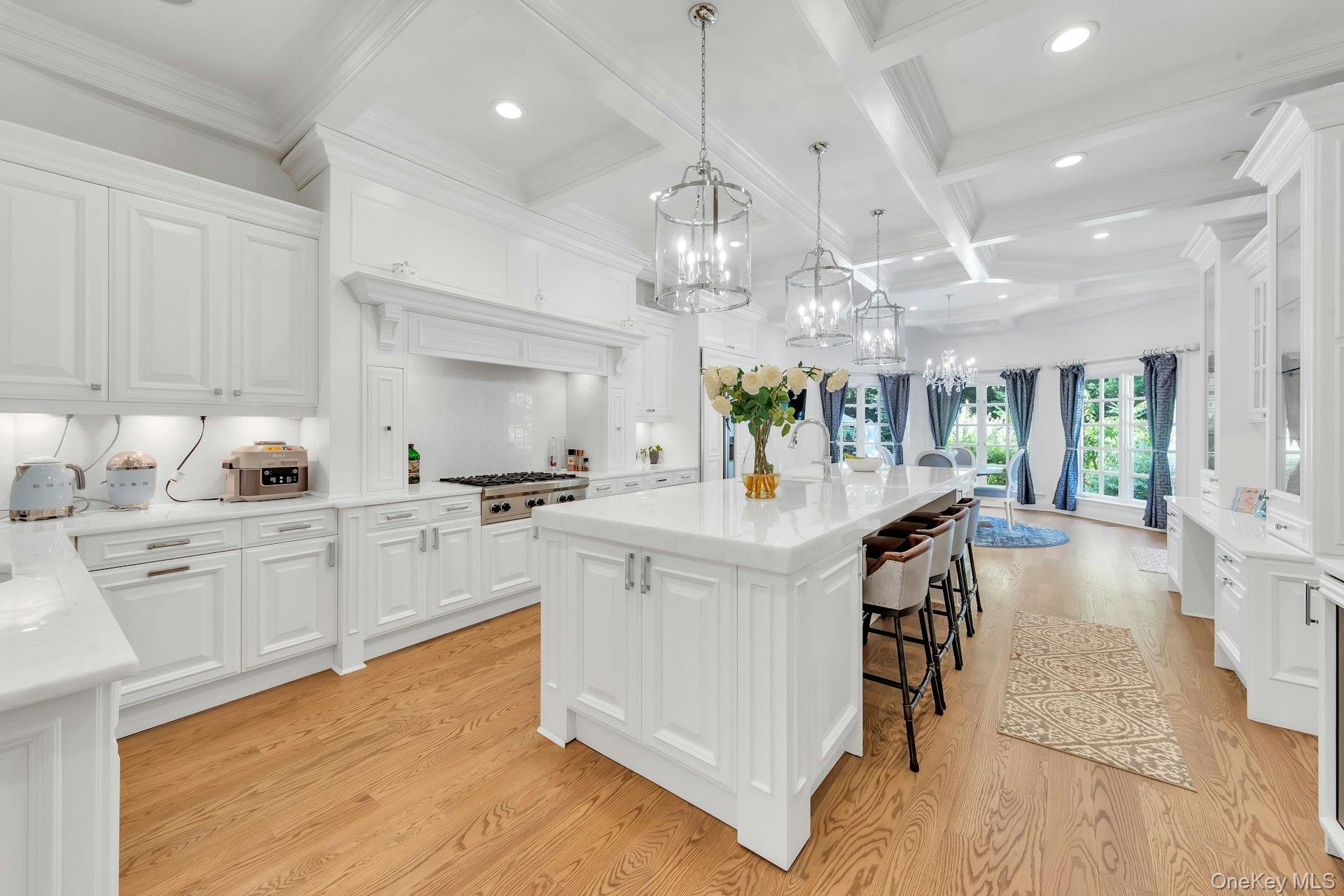 98 Cliff Road Port Jefferson, NY 11777 - Photo 6 of 47