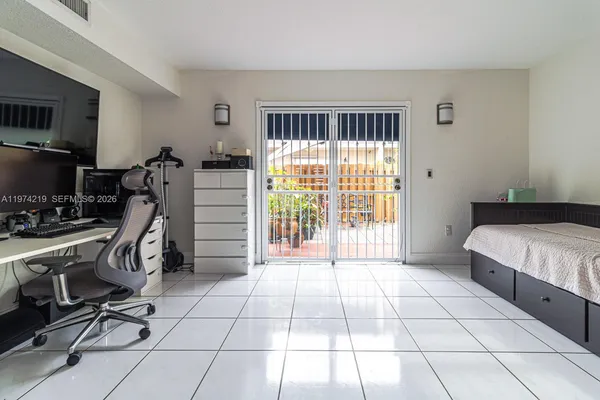 $394,000 | 6926 Northwest 166th Terrace, Unit 1302, Miami Lakes, FL 33014