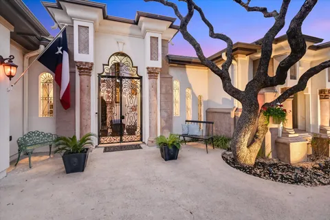 $1,195,000 | 1106 Sledge Drive, Austin, TX 78734