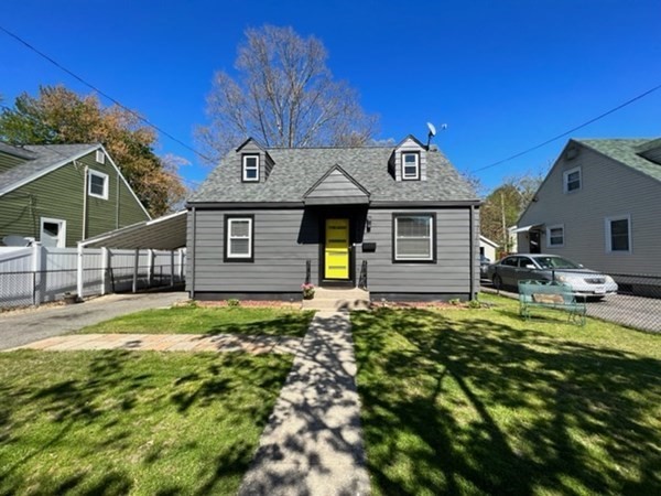 245 Rosewell Street Springfield, MA 01109 - Photo 2 of 20 Gallery Image 2