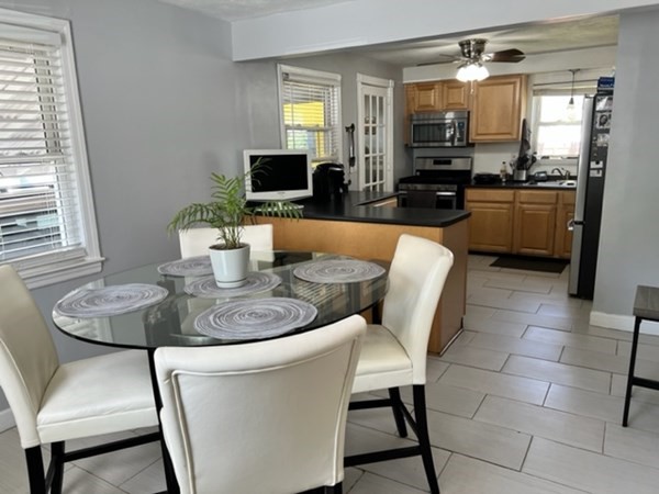 245 Rosewell Street Springfield, MA 01109 - Photo 8 of 20 Gallery Image 8