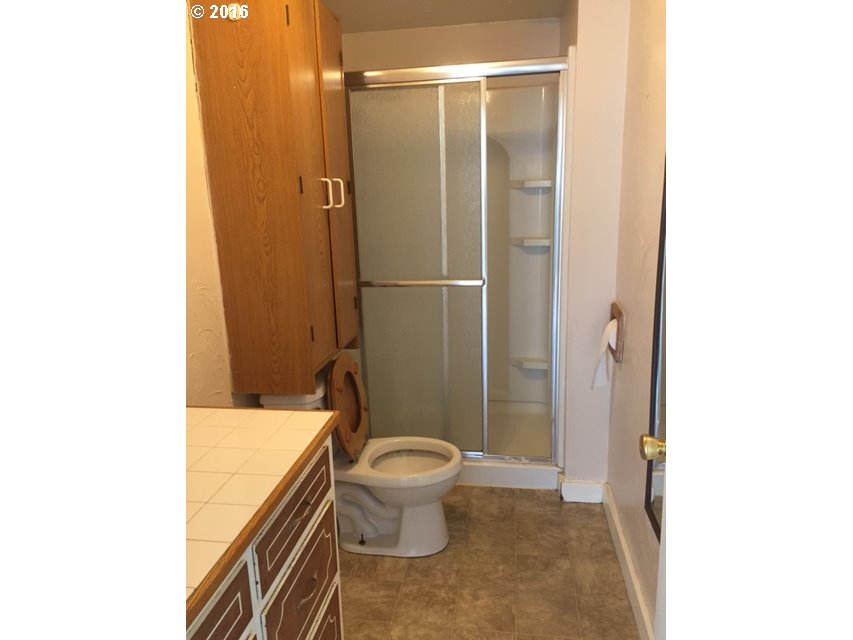 1161 1st Street Springfield, OR 97477 - Photo 5 of 5 Gallery Image 5