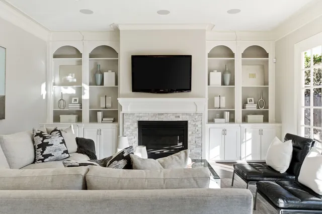 $1,799,000 | 4525 Braeburn Drive, Bellaire, TX 77401