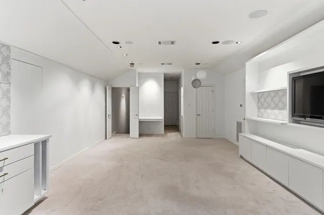 $1,799,000 | 4525 Braeburn Drive, Bellaire, TX 77401