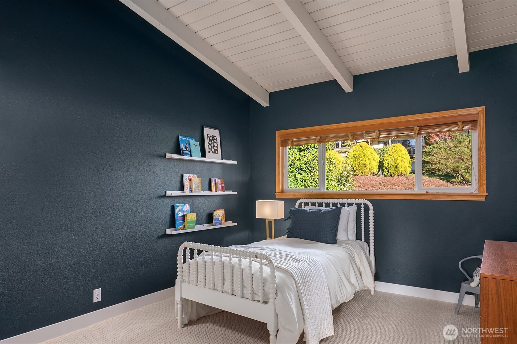 18666 Beverly Road Southwest Normandy Park, WA 98166 - Photo 19 of 38 Gallery Image 19
