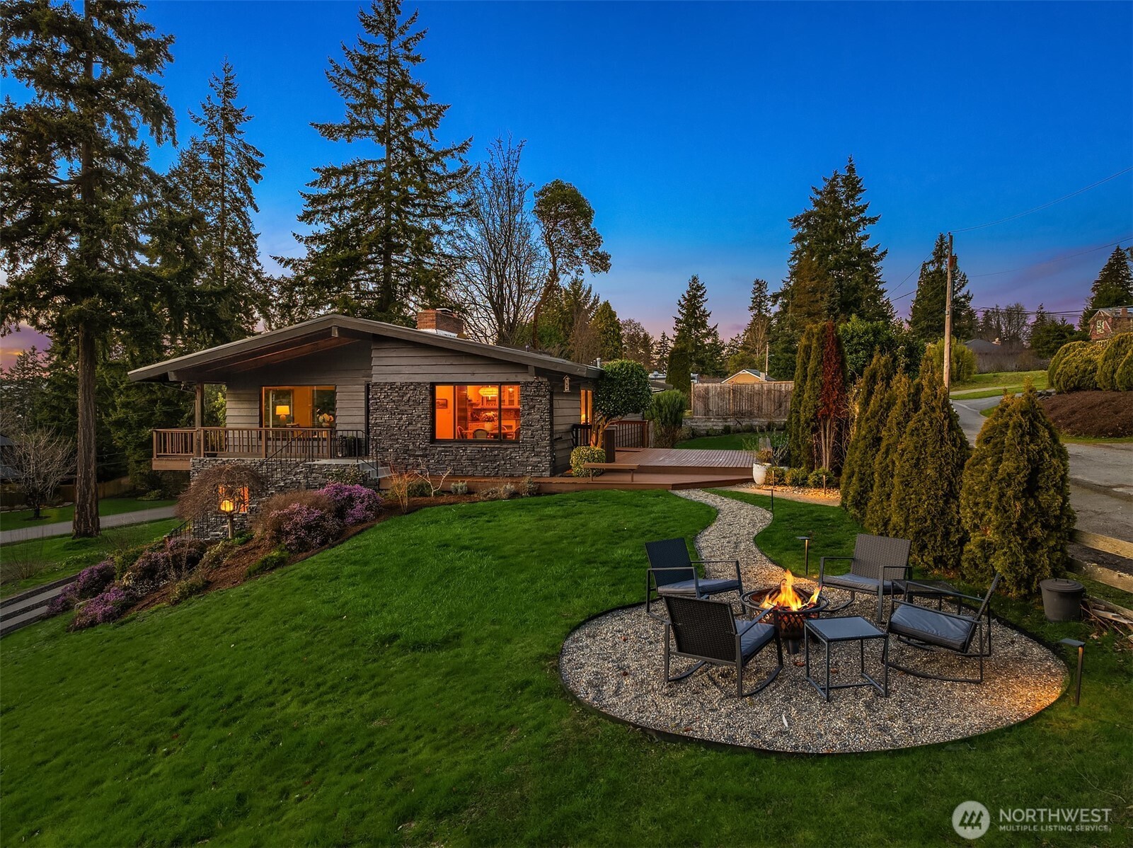 18666 Beverly Road Southwest Normandy Park, WA 98166 - Photo 33 of 38 Gallery Image 33
