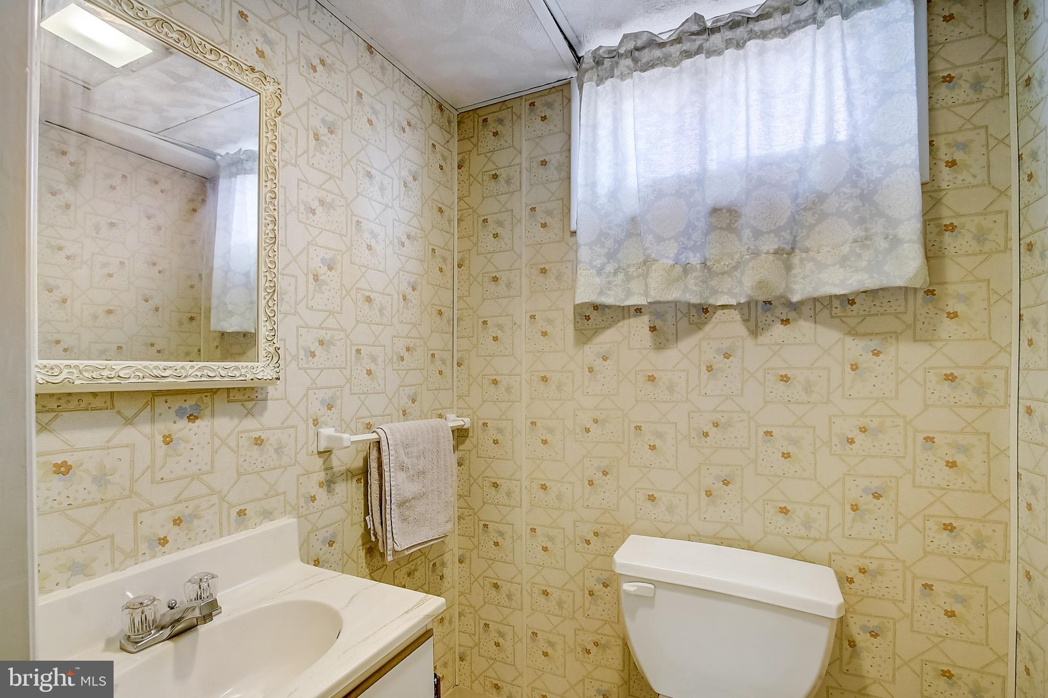 509 Cheddington Road Linthicum Heights, MD 21090 - Photo 26 of 31 Gallery Image 26