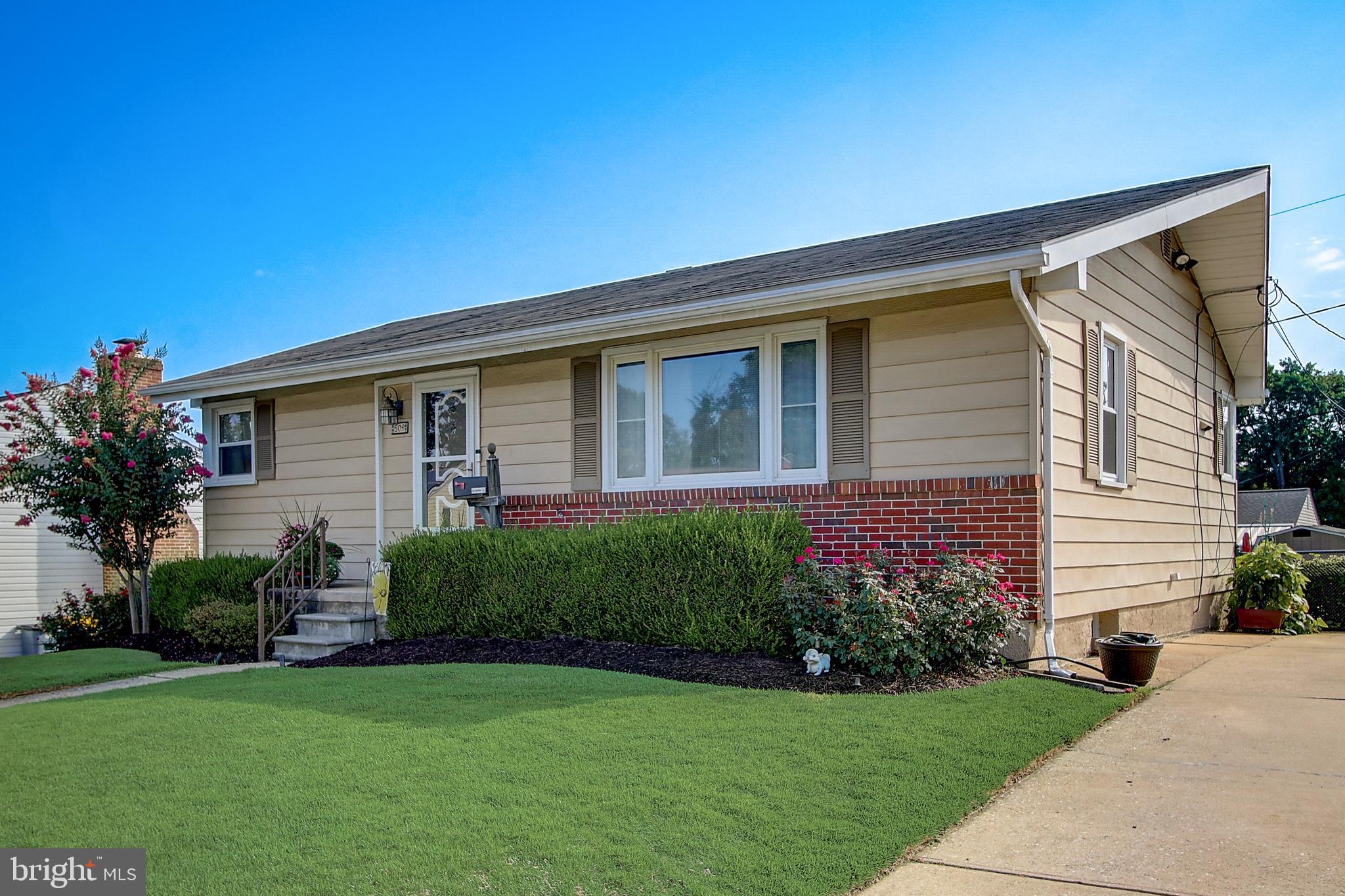 509 Cheddington Road Linthicum Heights, MD 21090 - Photo 3 of 31 Gallery Image 3