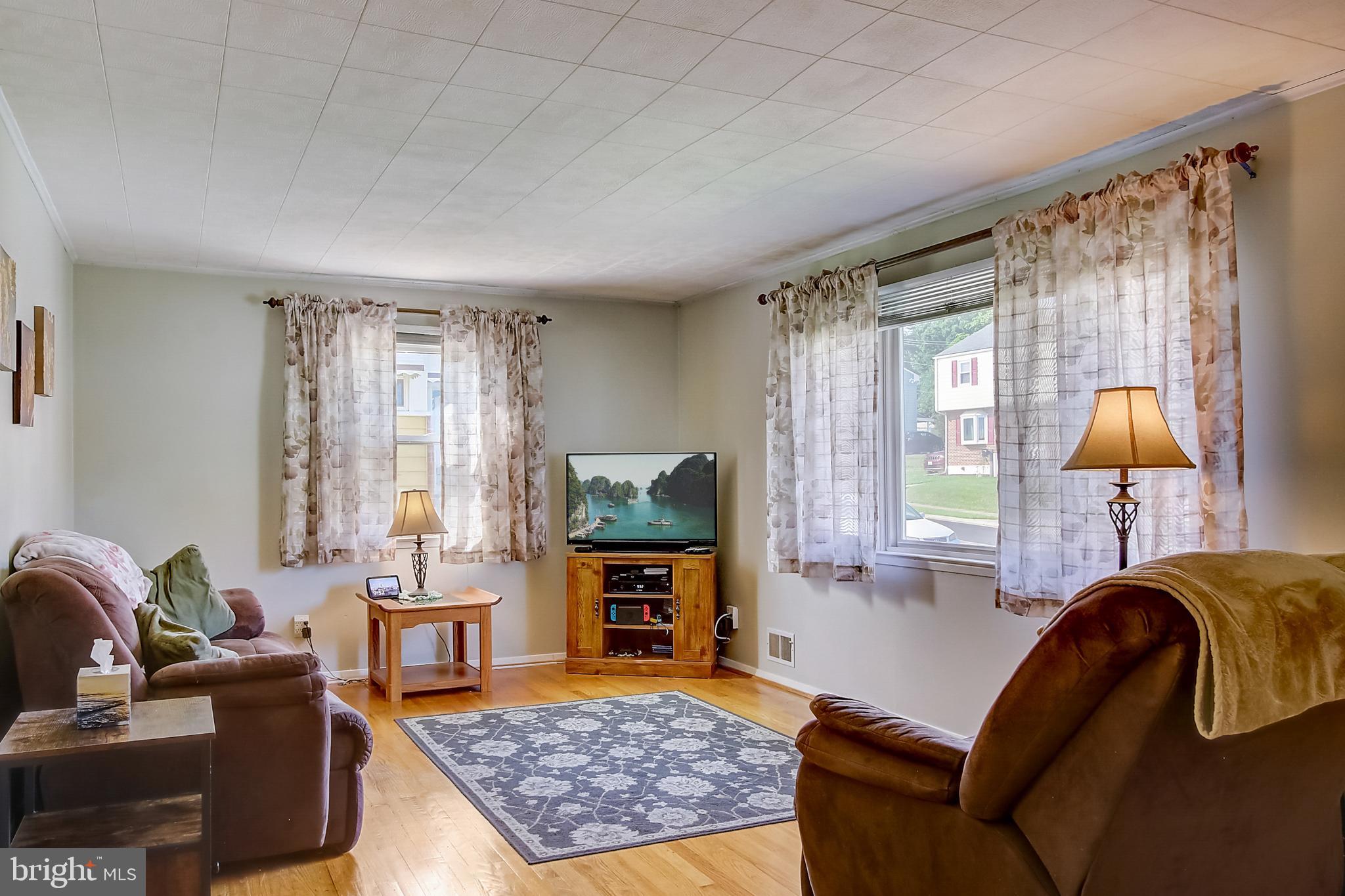 509 Cheddington Road Linthicum Heights, MD 21090 - Photo 5 of 31 Gallery Image 5