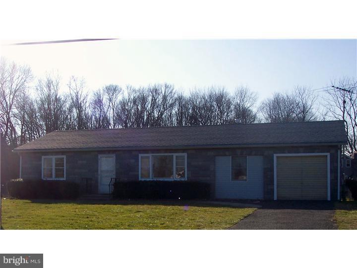 188 Ellisdale Road Allentown, NJ 08501 - Photo 1 of 12 Exterior Front