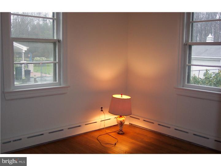 188 Ellisdale Road Allentown, NJ 08501 - Photo 6 of 12 Bedroom 2