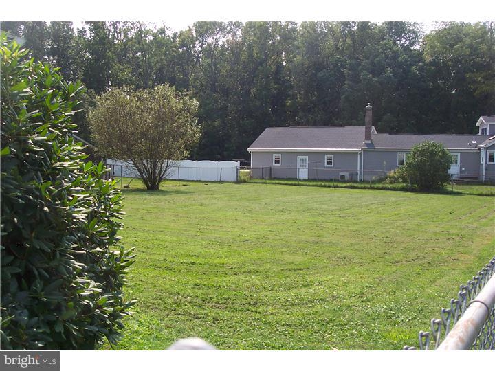 188 Ellisdale Road Allentown, NJ 08501 - Photo 9 of 12 Exterior Back