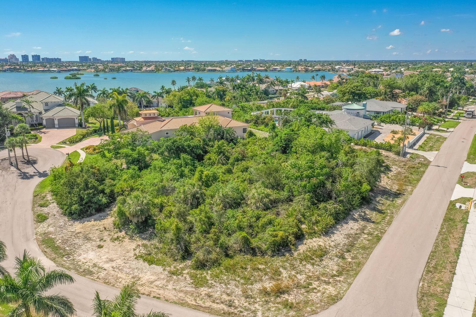 790 Inlet Drive Marco Island, FL 34145 - Photo 11 of 14 a view of outdoor space and city view