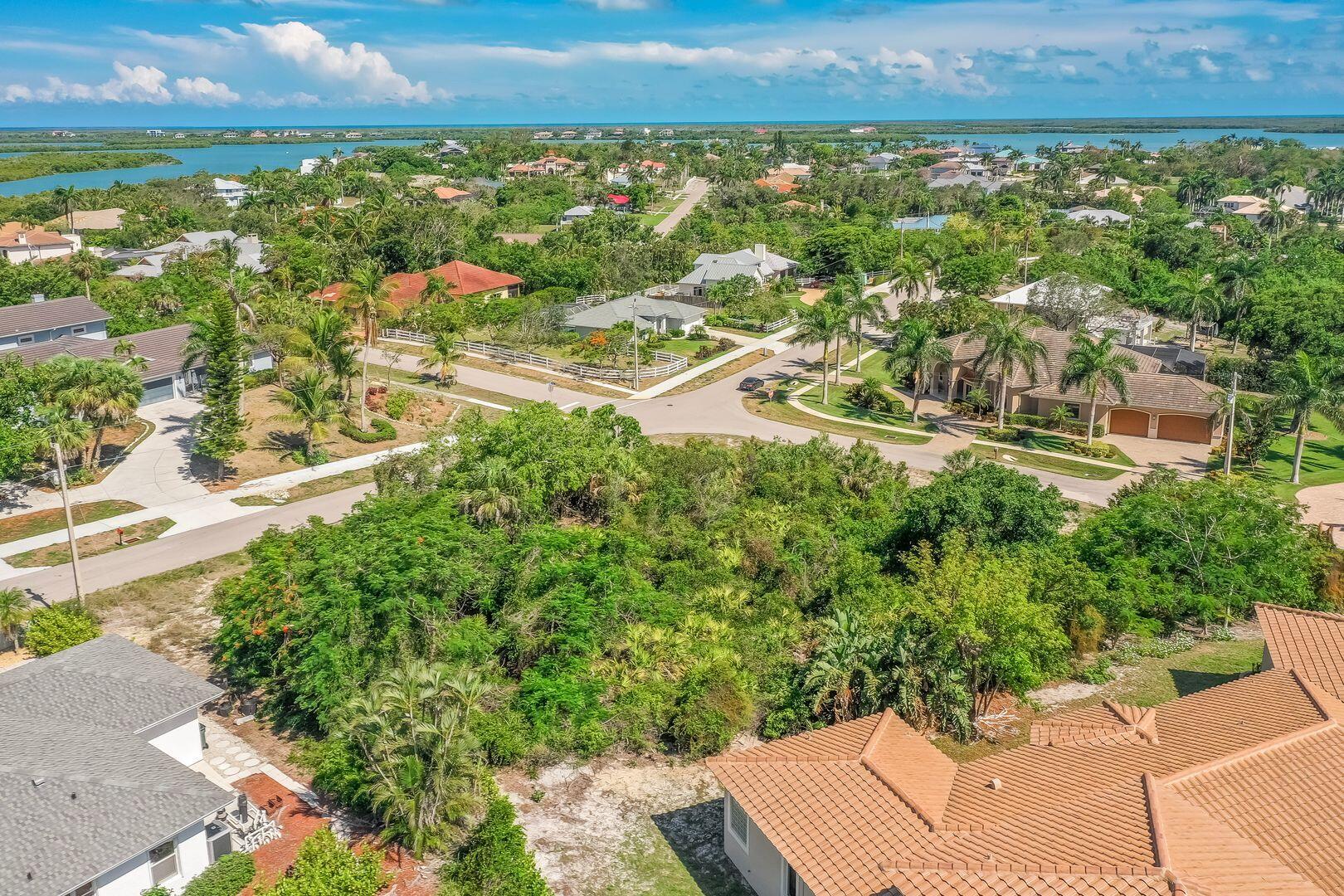 790 Inlet Drive Marco Island, FL 34145 - Photo 12 of 14 a view of a city