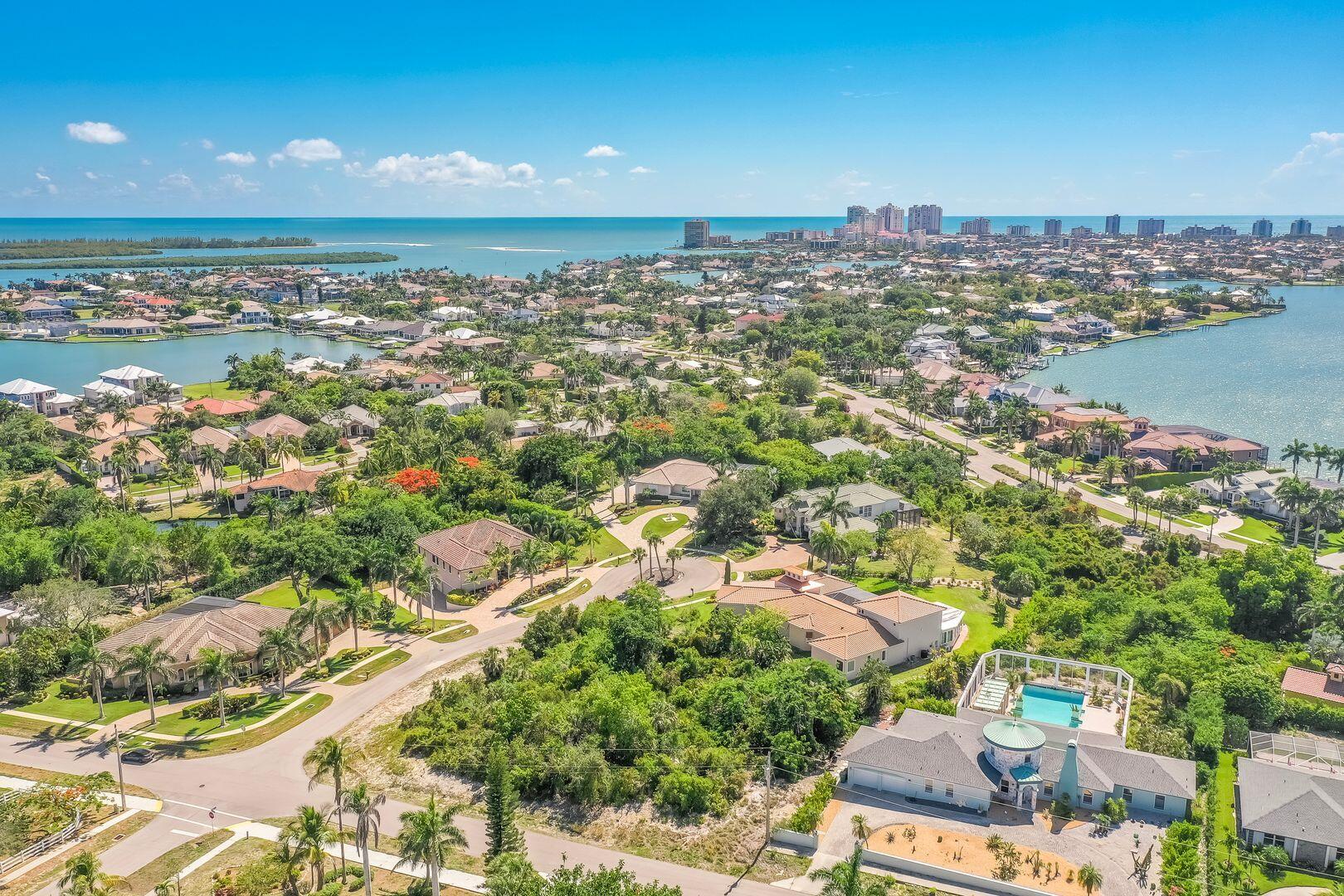 790 Inlet Drive Marco Island, FL 34145 - Photo 5 of 14 a view of a city