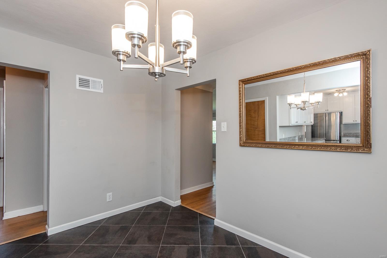 2725 59th Street St. Louis, MO 63139 - Photo 11 of 36