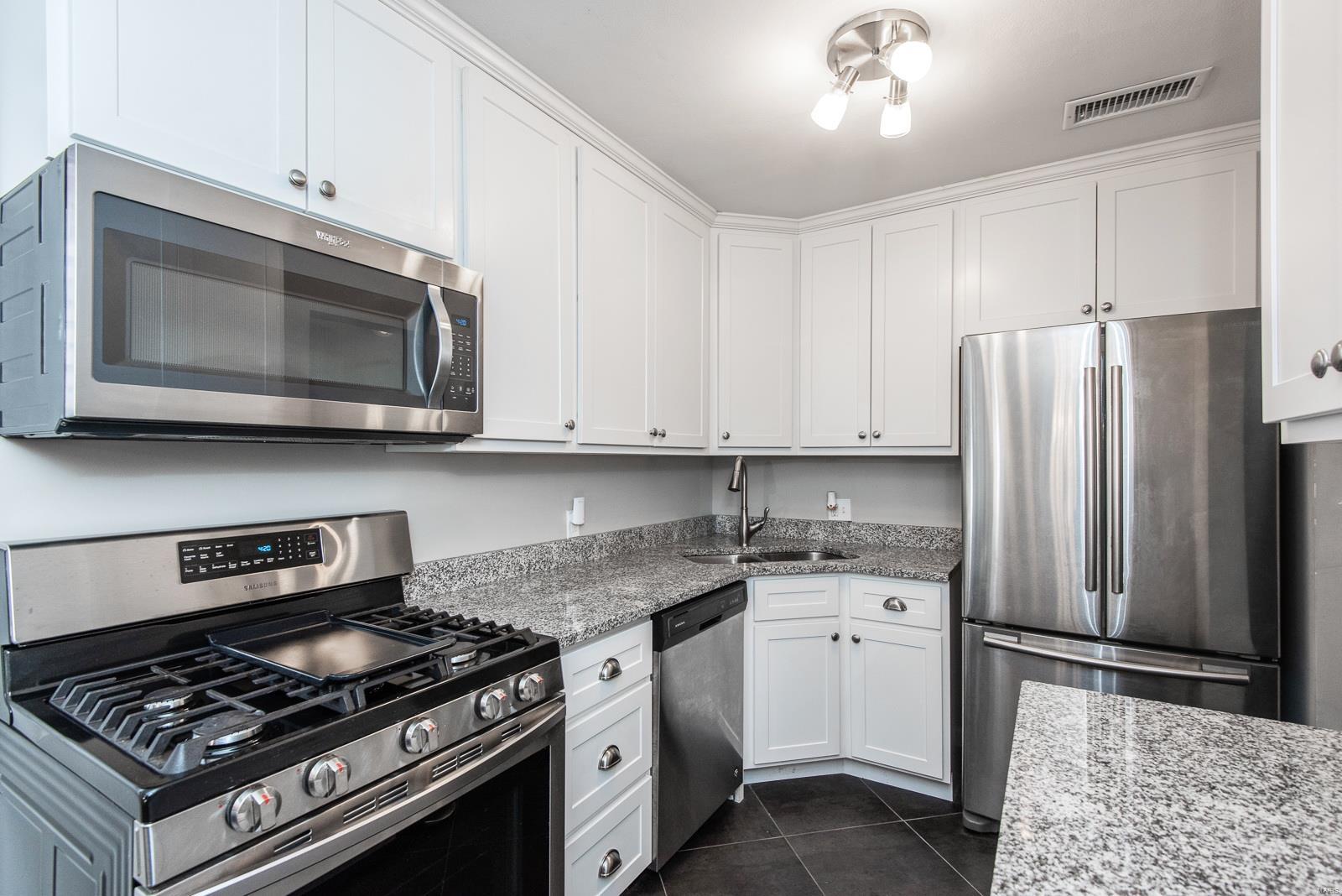 2725 59th Street St. Louis, MO 63139 - Photo 16 of 36