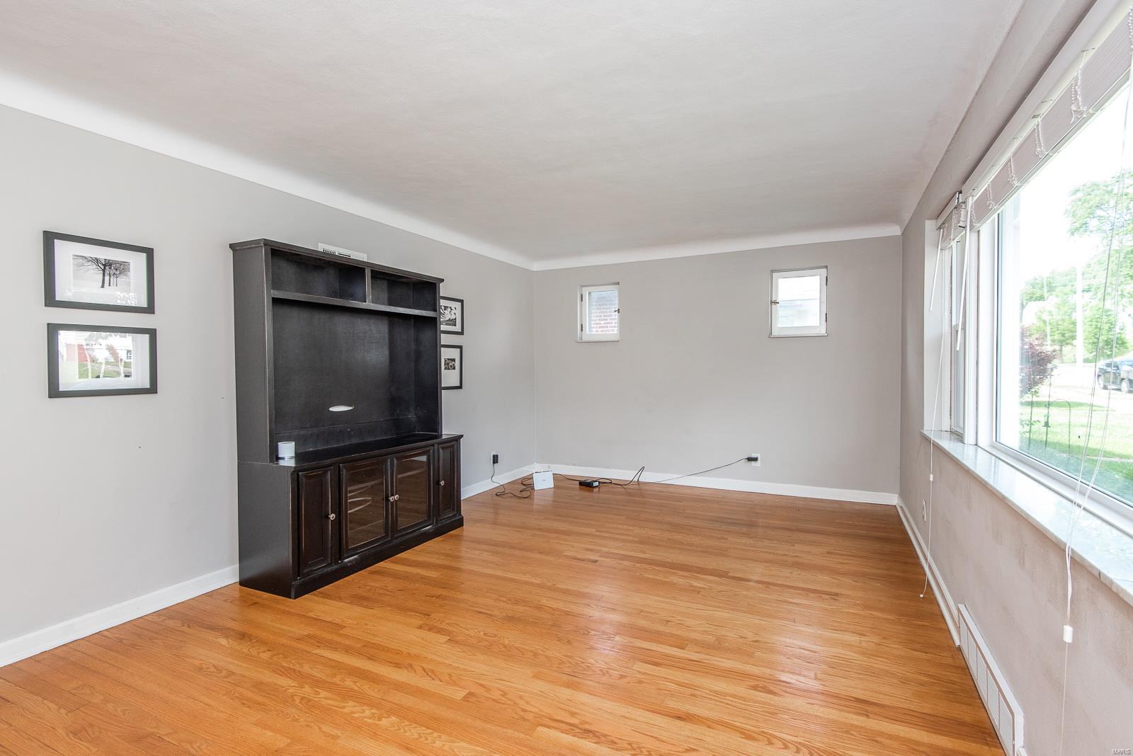 2725 59th Street St. Louis, MO 63139 - Photo 8 of 36
